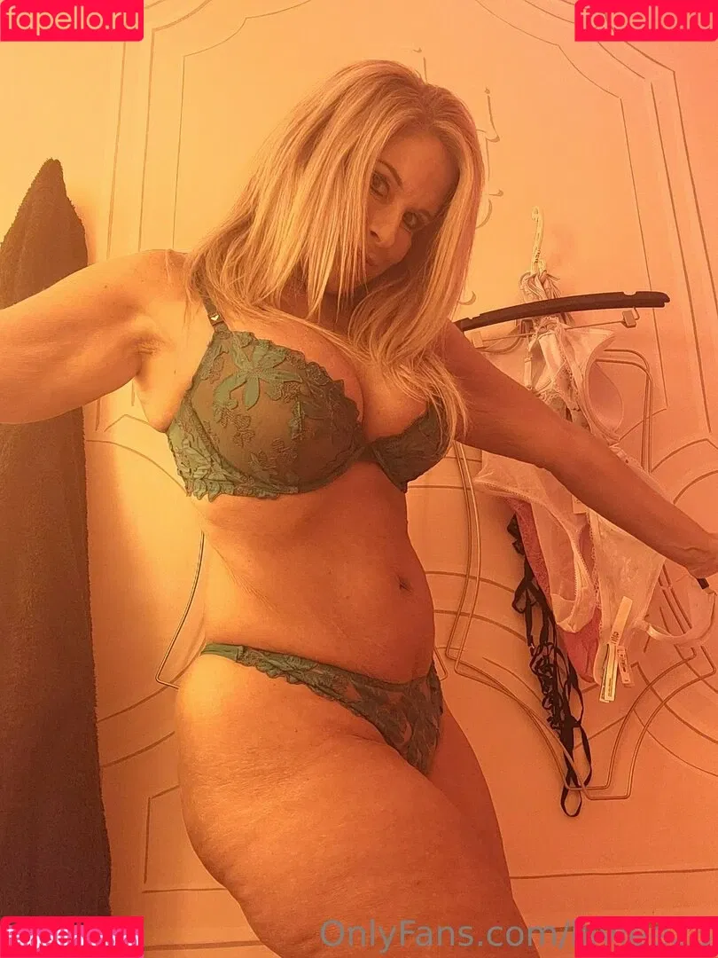 lilylee23 Onlyfans Photo Gallery 