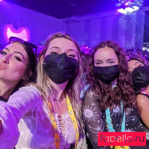 katerino Onlyfans Photo Gallery 