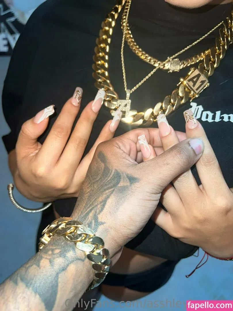 badlilshego Onlyfans Photo Gallery 