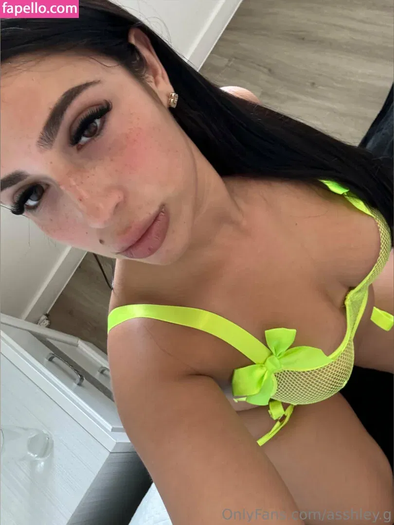 badlilshego Onlyfans Photo Gallery 