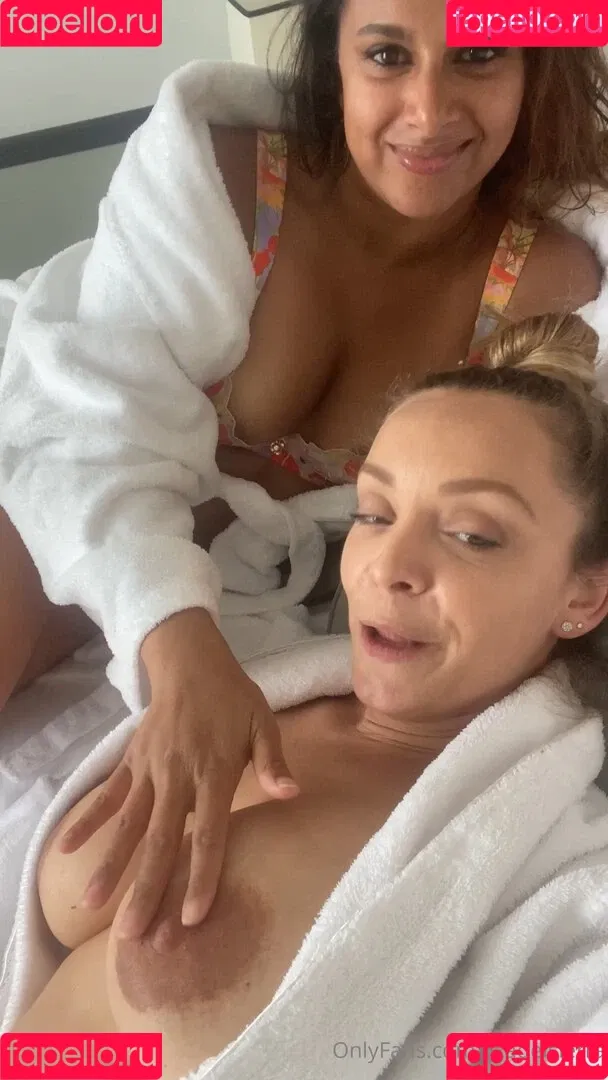 Liza Del Sierra Onlyfans Photo Gallery 