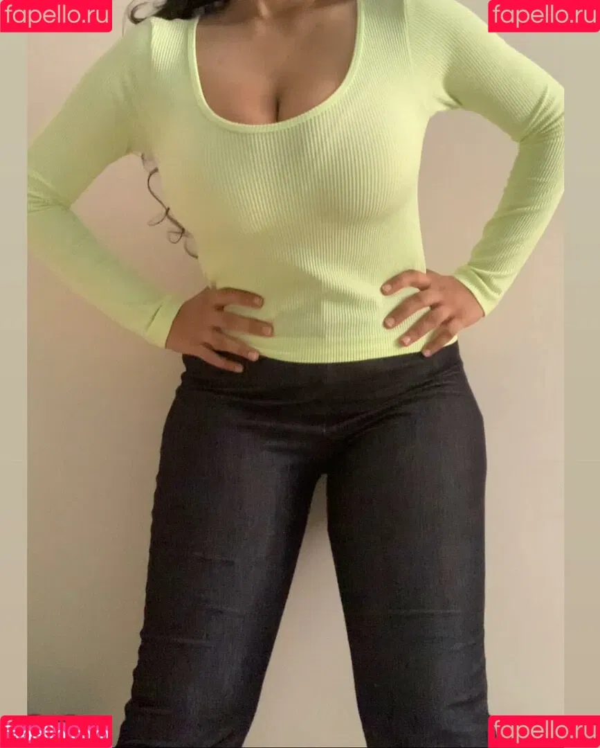 Desi Aurora Onlyfans Photo Gallery 