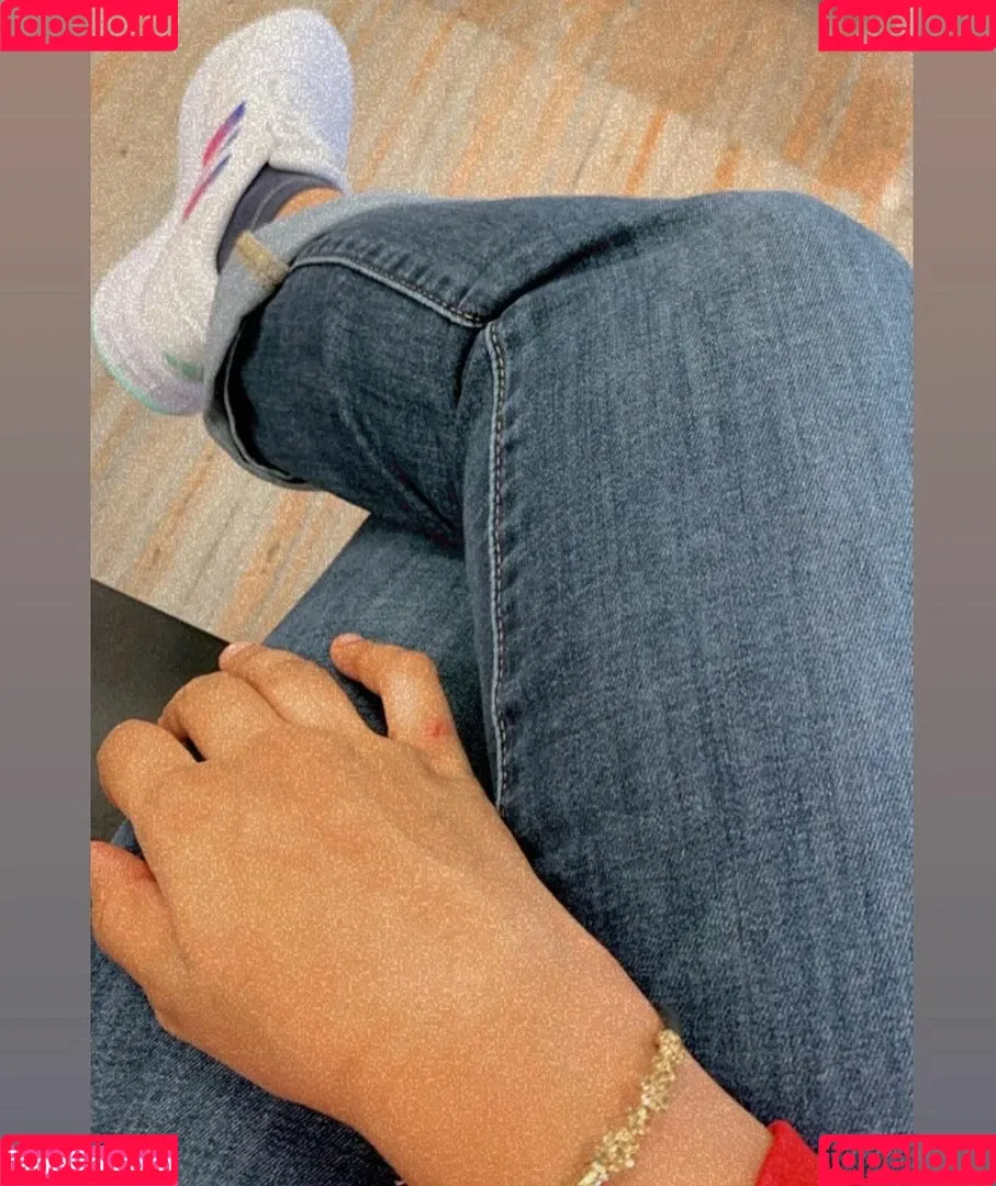 Desi Aurora Onlyfans Photo Gallery 