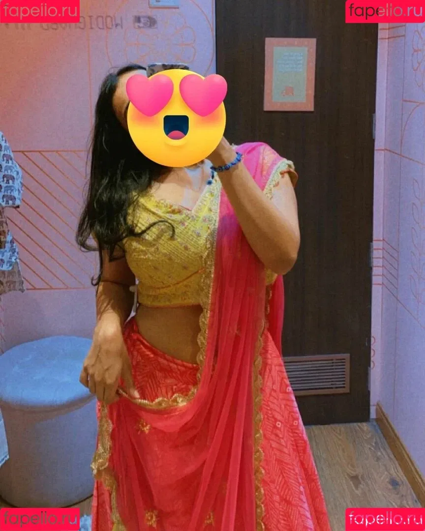 Desi Aurora Onlyfans Photo Gallery 