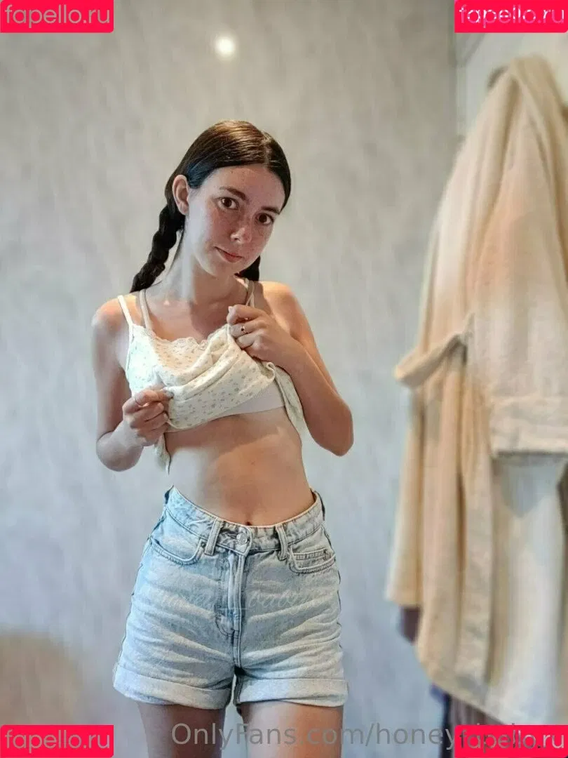Baby Ash Onlyfans Photo Gallery 