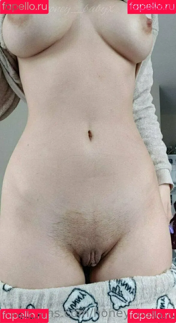 Baby Ash Onlyfans Photo Gallery 