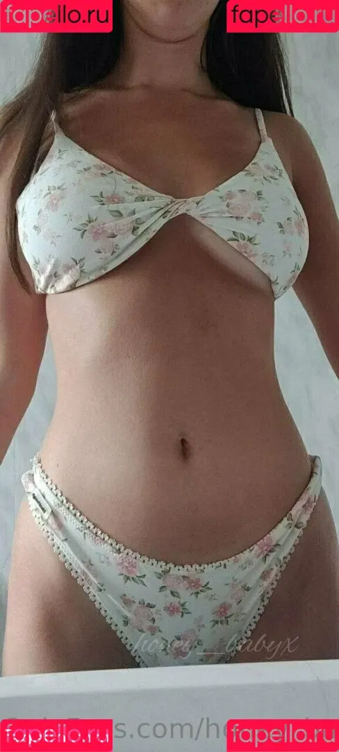 Baby Ash Onlyfans Photo Gallery 