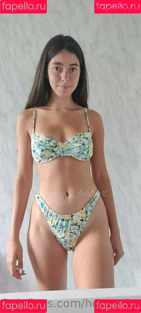 Baby Ash Onlyfans Photo Gallery 