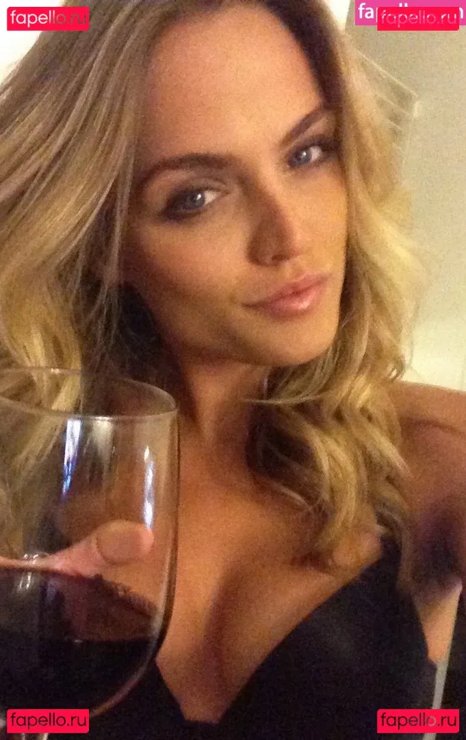 Kelsey Laverack Onlyfans Photo Gallery 