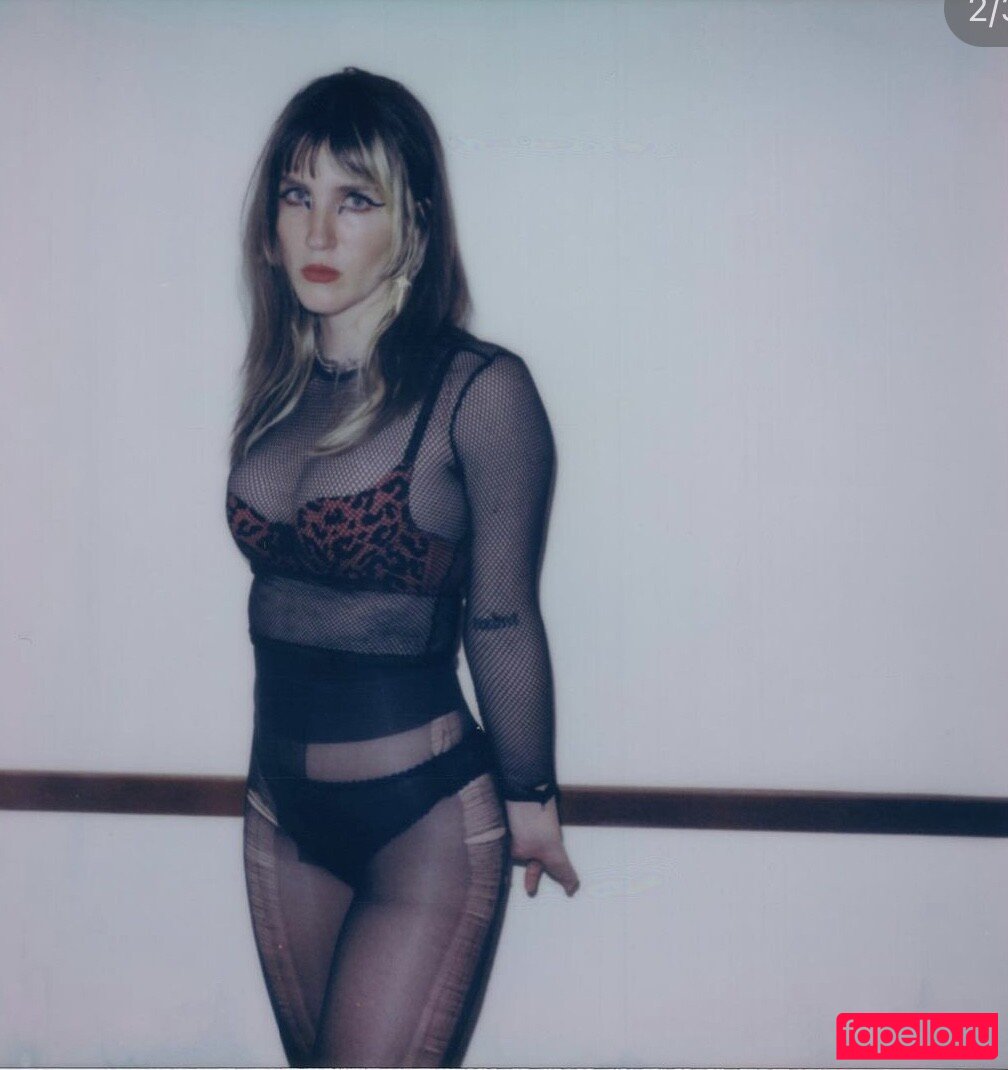 Kelsey Laverack Nude Onlyfans Photo 11
