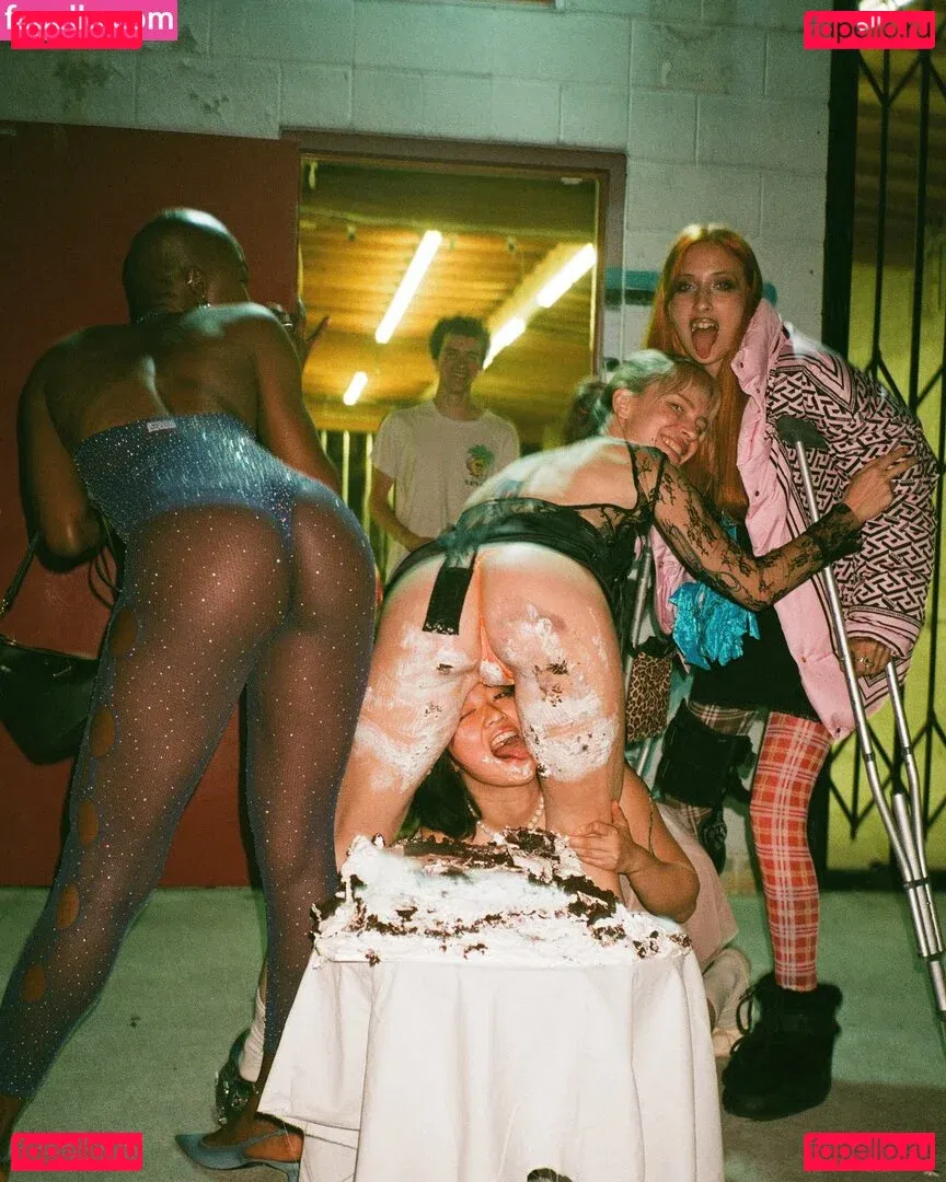 Lydiaren Onlyfans Photo Gallery 