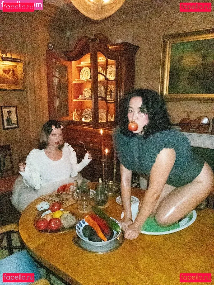 Lydiaren Onlyfans Photo Gallery 