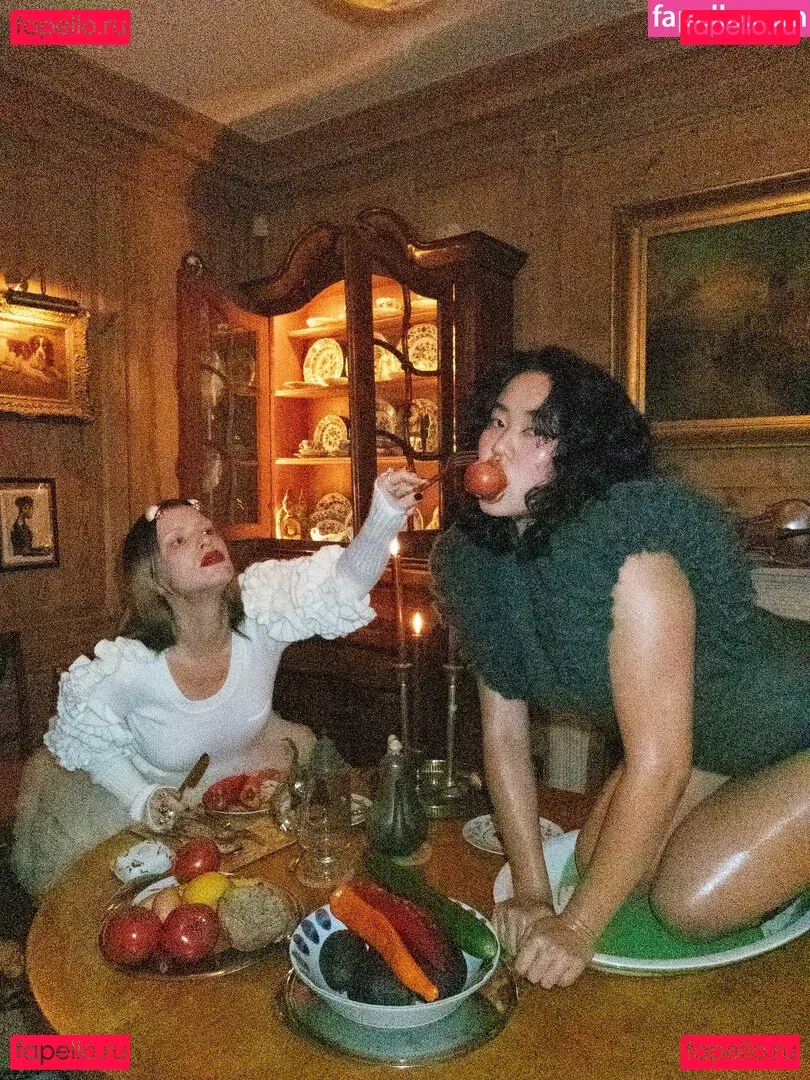 Lydiaren Onlyfans Photo Gallery 