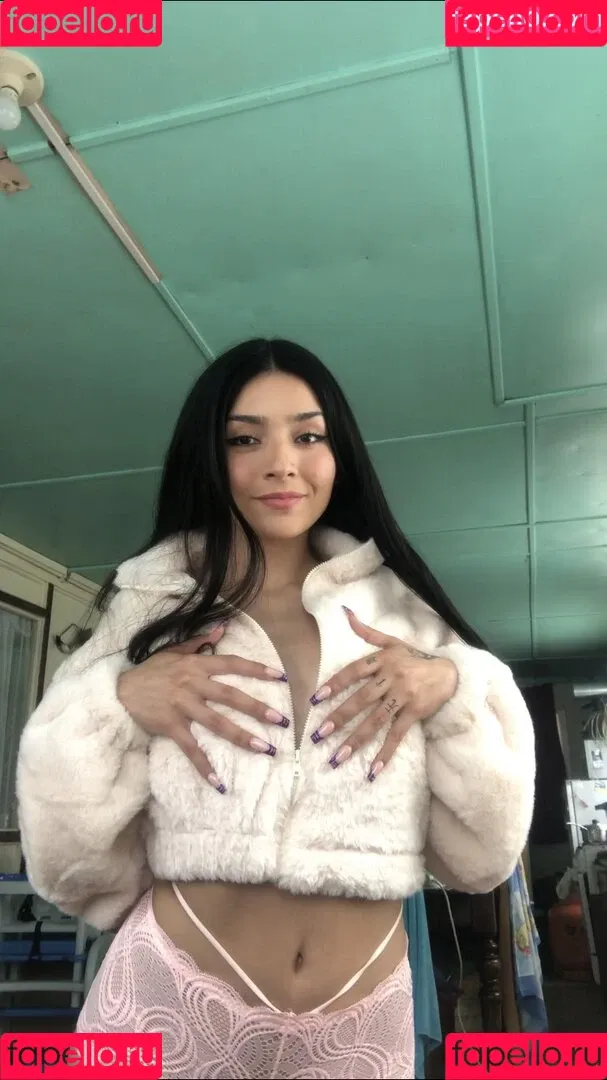 Flores_Isabella98 Onlyfans Photo Gallery 