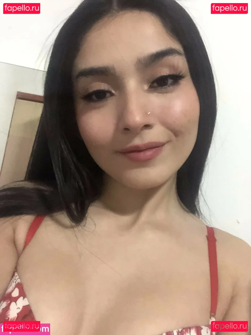 Flores_Isabella98 Onlyfans Photo Gallery 