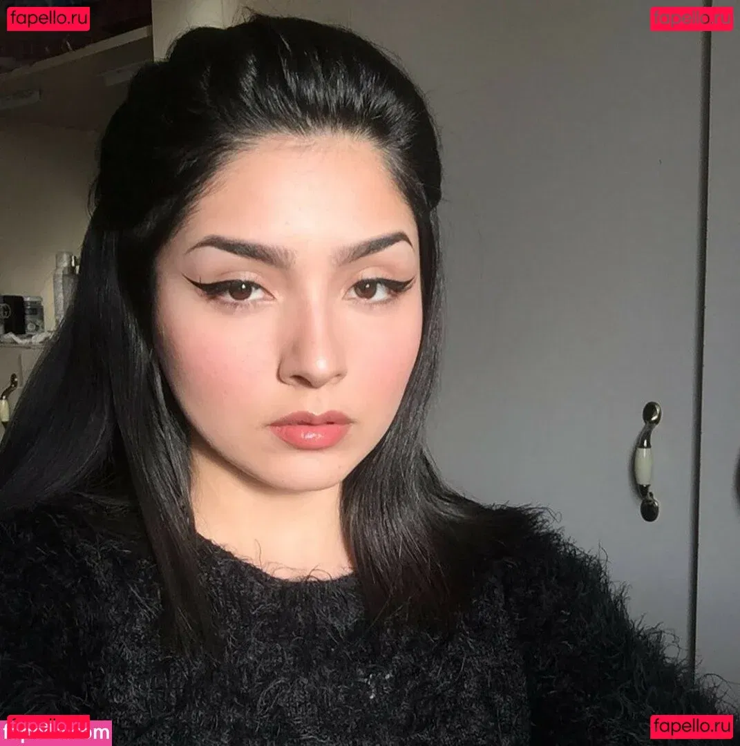 Flores_Isabella98 Onlyfans Photo Gallery 