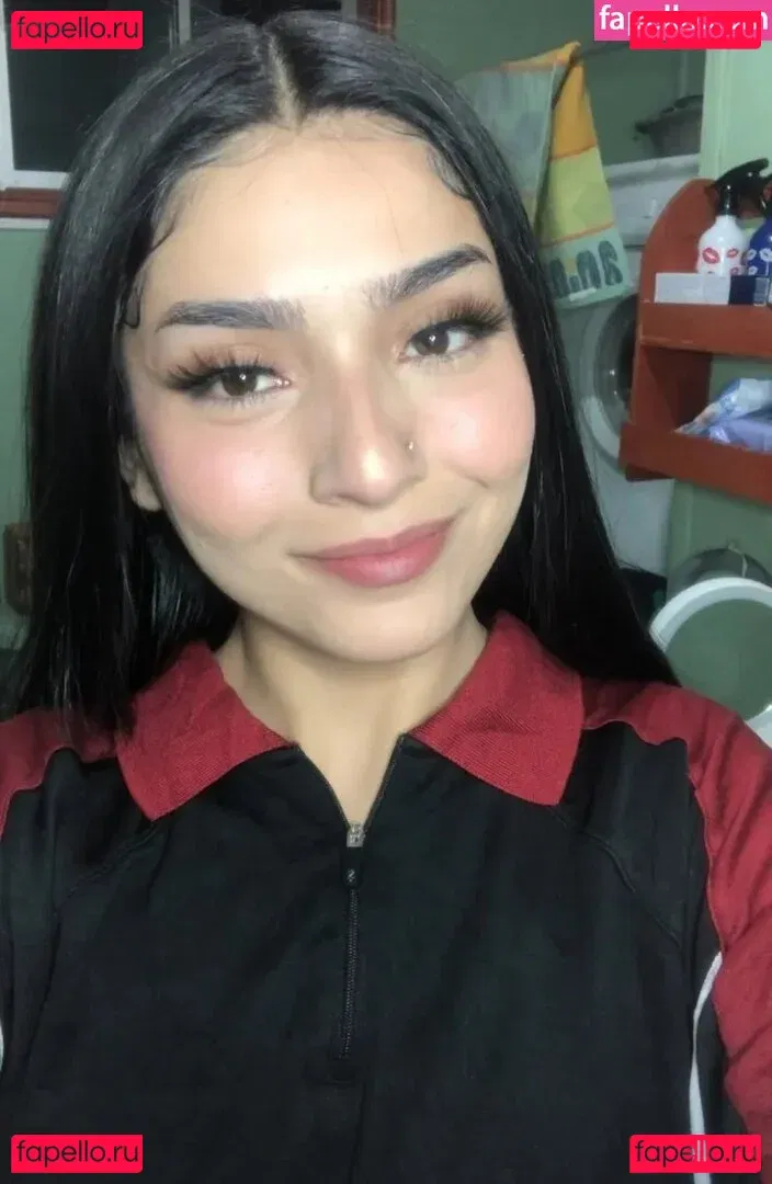 Flores_Isabella98 Onlyfans Photo Gallery 