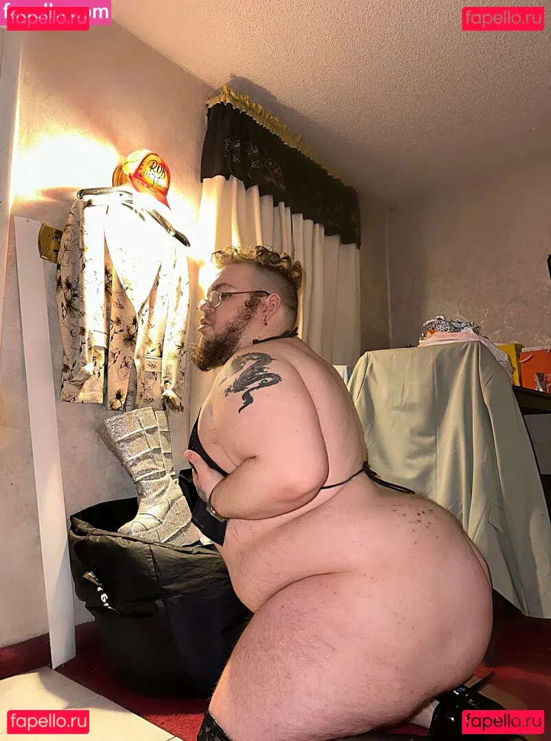 robtheflamingo Onlyfans Photo Gallery 