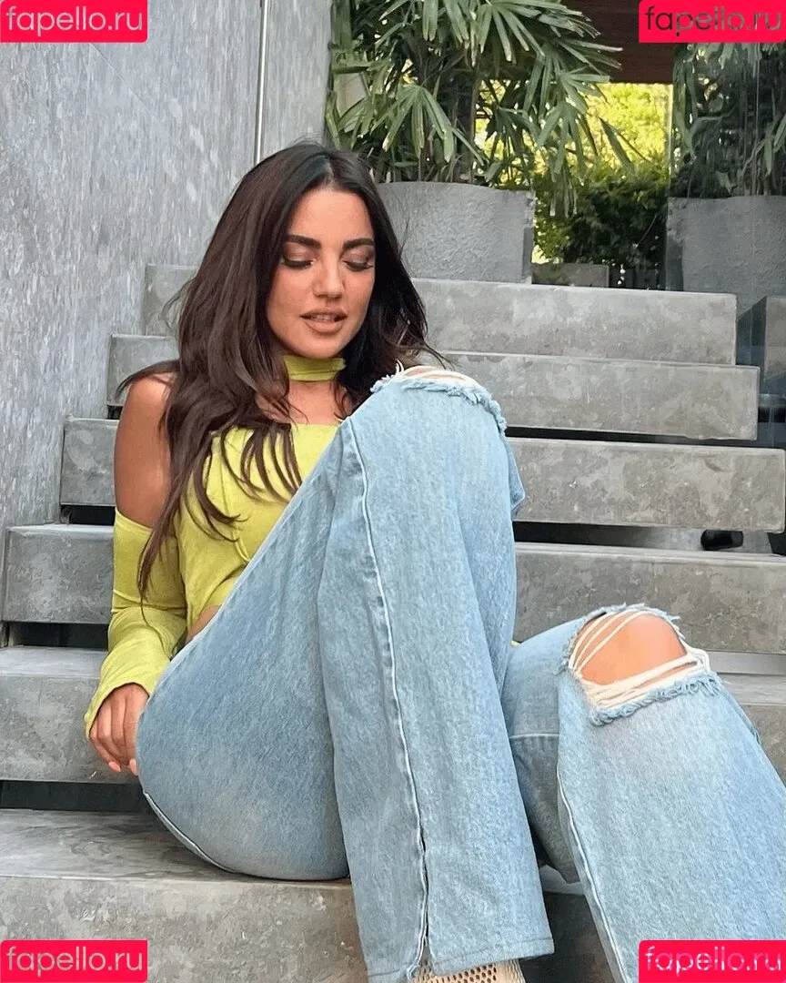 Dorra Zarrouk Onlyfans Photo Gallery 