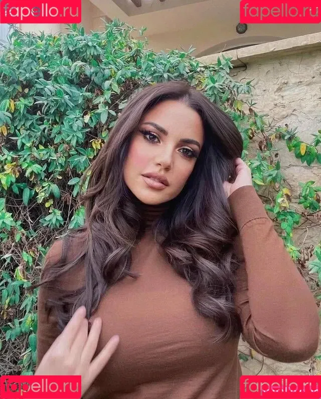 Dorra Zarrouk Onlyfans Photo Gallery 