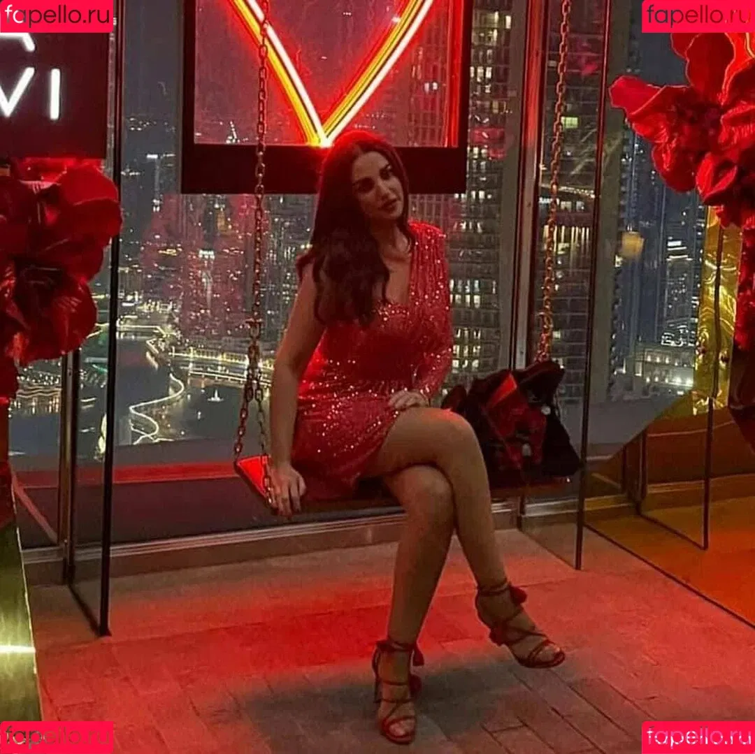 Dorra Zarrouk Onlyfans Photo Gallery 