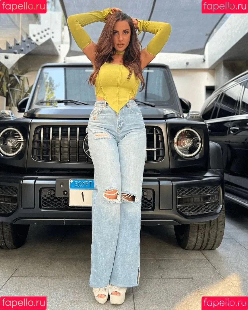 Dorra Zarrouk Onlyfans Photo Gallery 