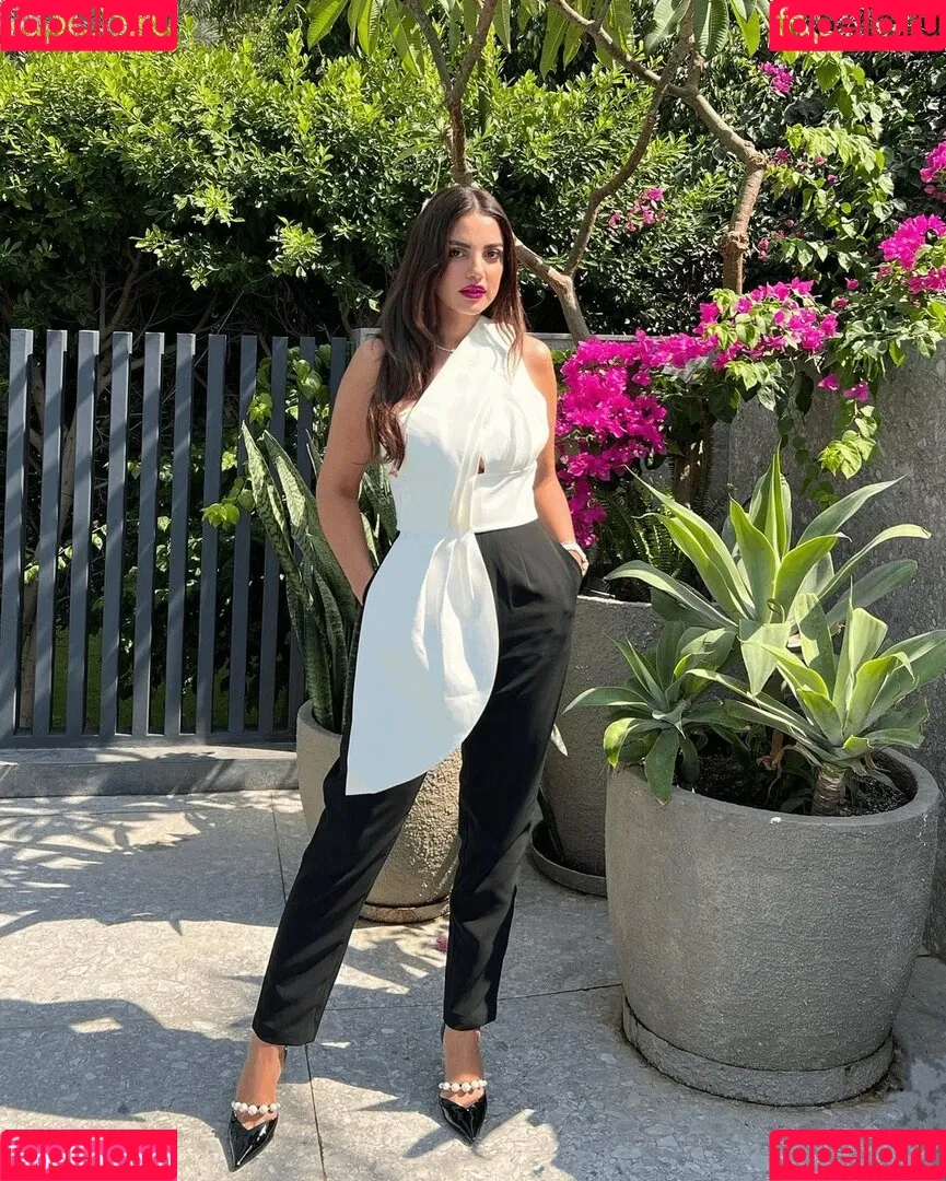 Dorra Zarrouk Onlyfans Photo Gallery 