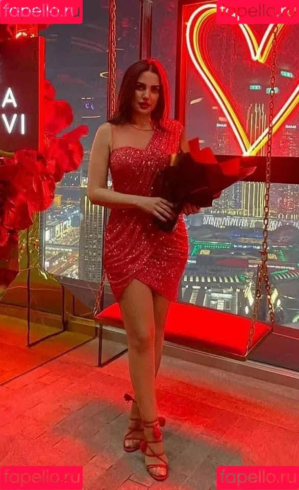 Dorra Zarrouk Onlyfans Photo Gallery 