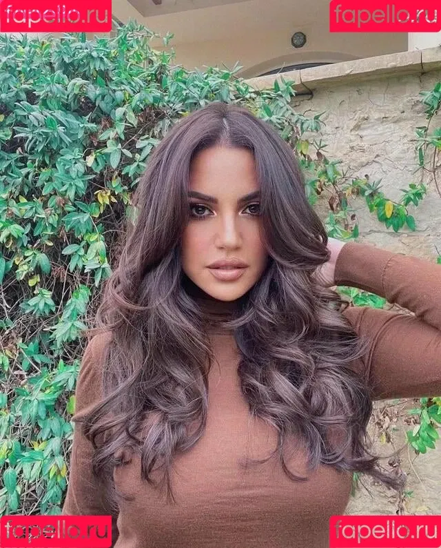 Dorra Zarrouk Onlyfans Photo Gallery 