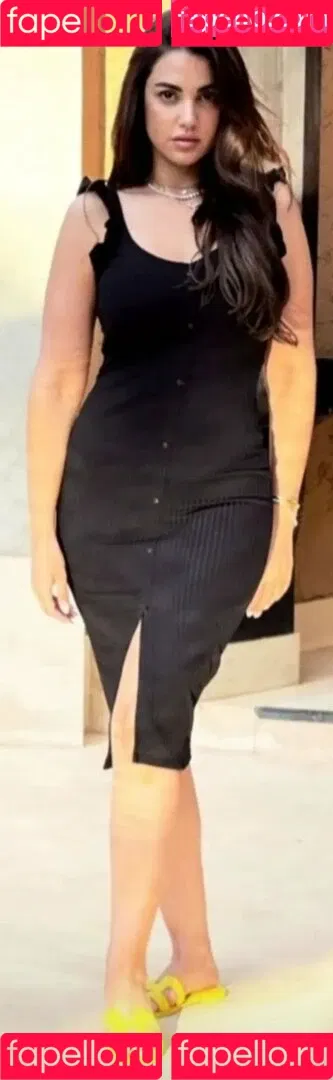 Dorra Zarrouk Onlyfans Photo Gallery 