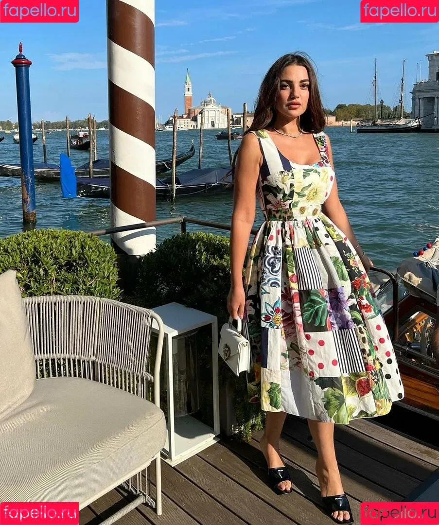 Dorra Zarrouk Onlyfans Photo Gallery 