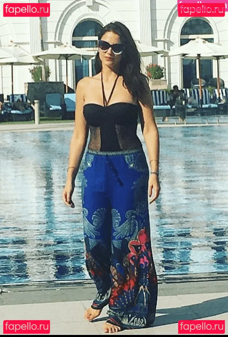 Dorra Zarrouk Onlyfans Photo Gallery 