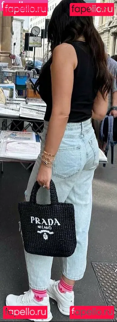 Dorra Zarrouk Onlyfans Photo Gallery 