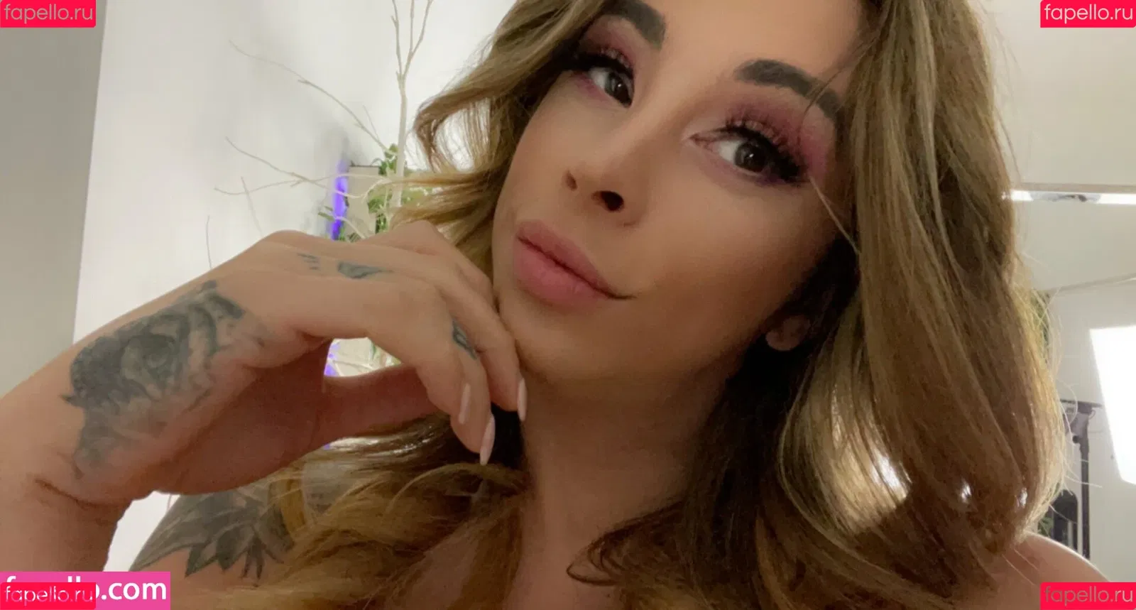 CaseyKissesXoXo Onlyfans Photo Gallery 