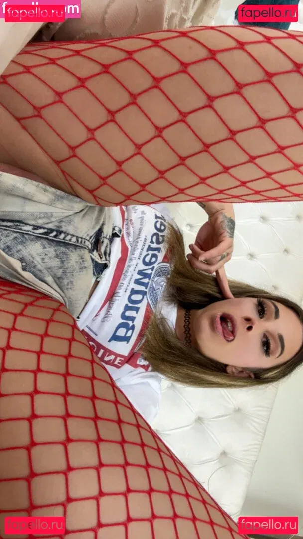 CaseyKissesXoXo Onlyfans Photo Gallery 