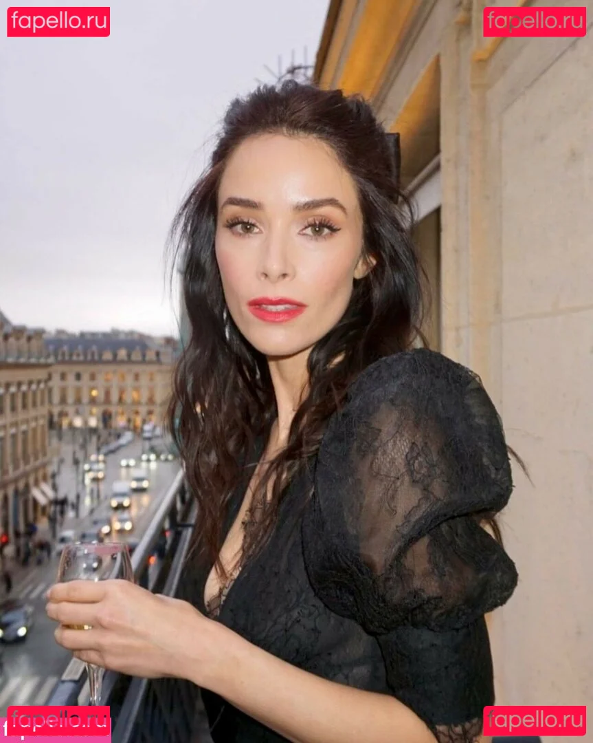 Abigail Spencer Onlyfans Photo Gallery 