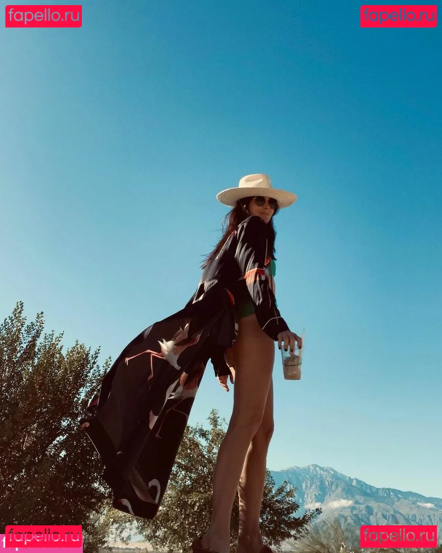 Abigail Spencer Onlyfans Photo Gallery 