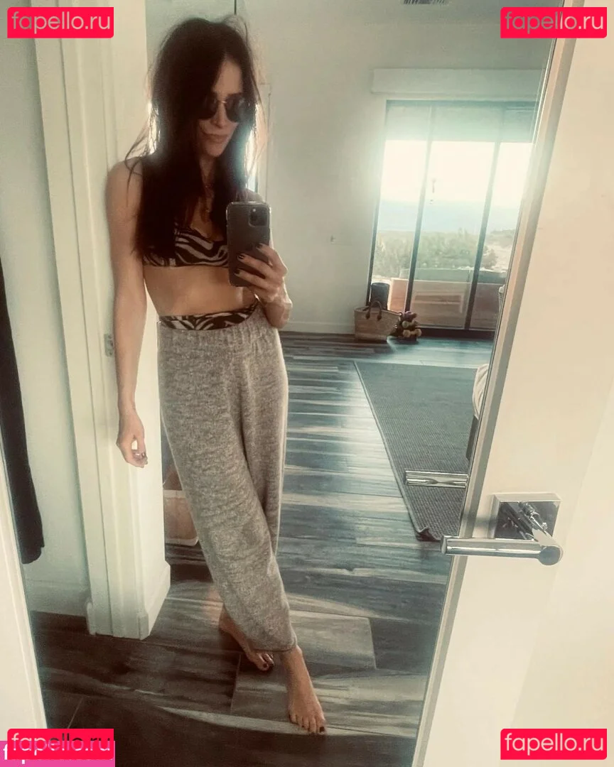 Abigail Spencer Onlyfans Photo Gallery 