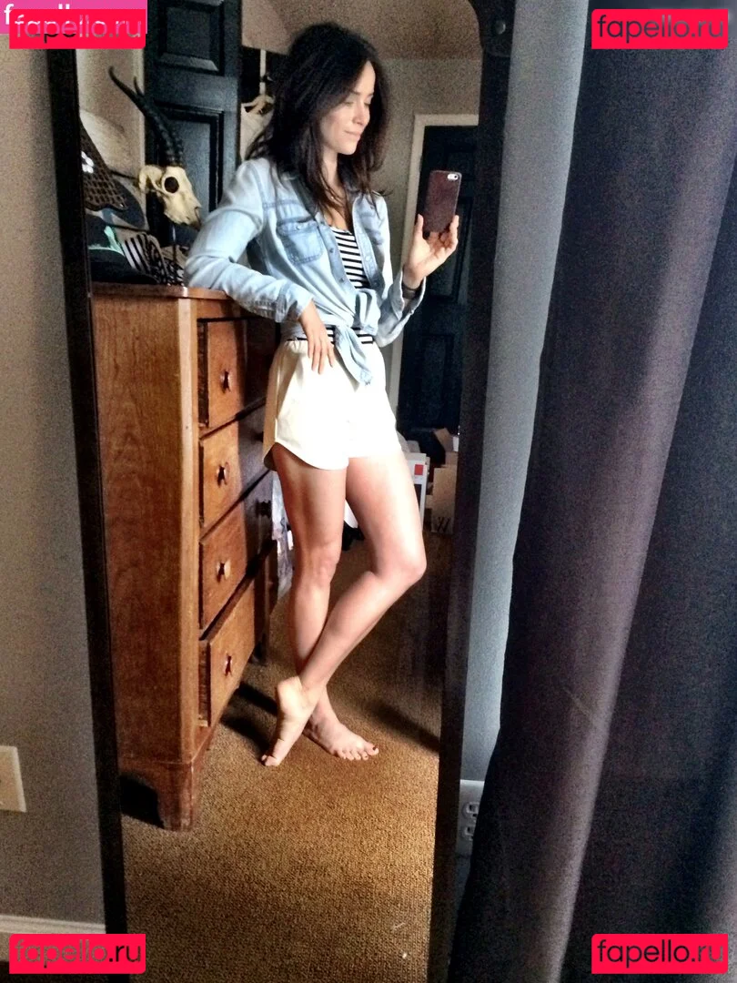 Abigail Spencer Onlyfans Photo Gallery 