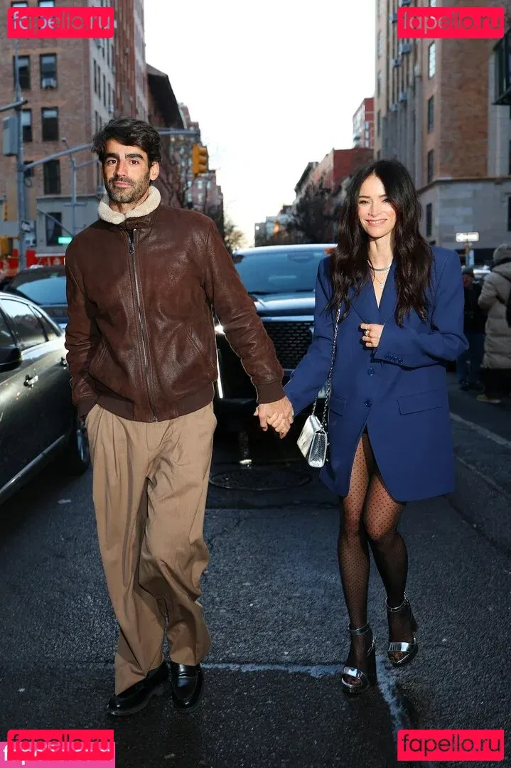 Abigail Spencer Onlyfans Photo Gallery 