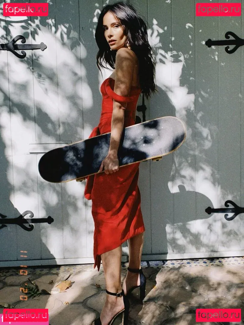 Abigail Spencer Onlyfans Photo Gallery 