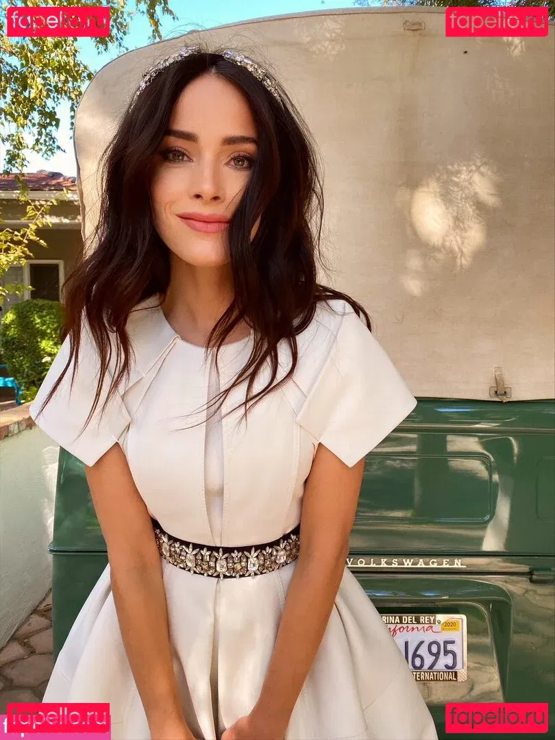 Abigail Spencer Onlyfans Photo Gallery 