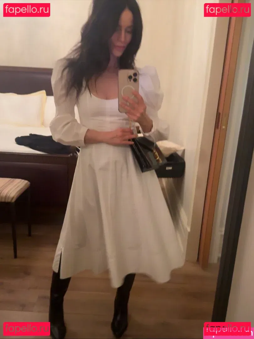 Abigail Spencer Onlyfans Photo Gallery 