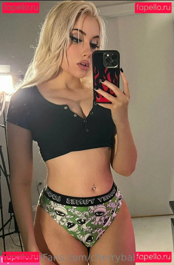 cherrybabyyxoxo Onlyfans Photo Gallery 