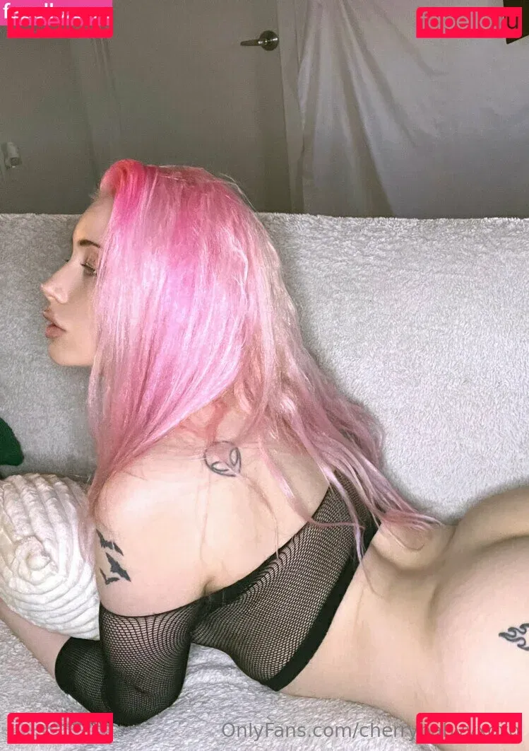 cherrybabyyxoxo Onlyfans Photo Gallery 