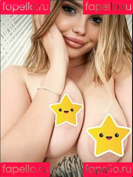 selenewhitee1 Onlyfans Photo Gallery 