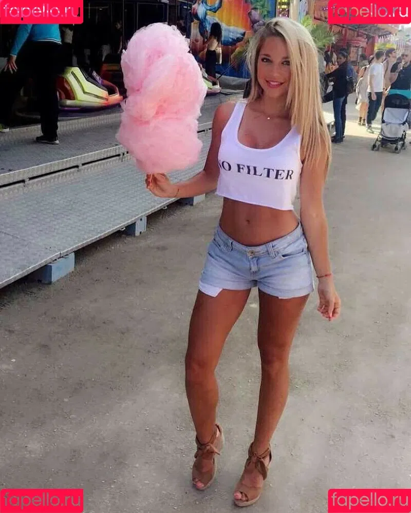Maddy Burciaga Onlyfans Photo Gallery 
