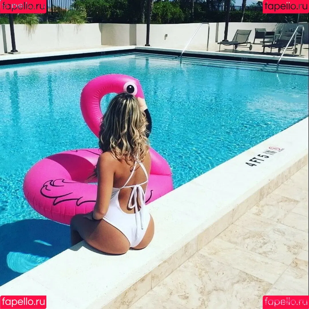 Maddy Burciaga Onlyfans Photo Gallery 