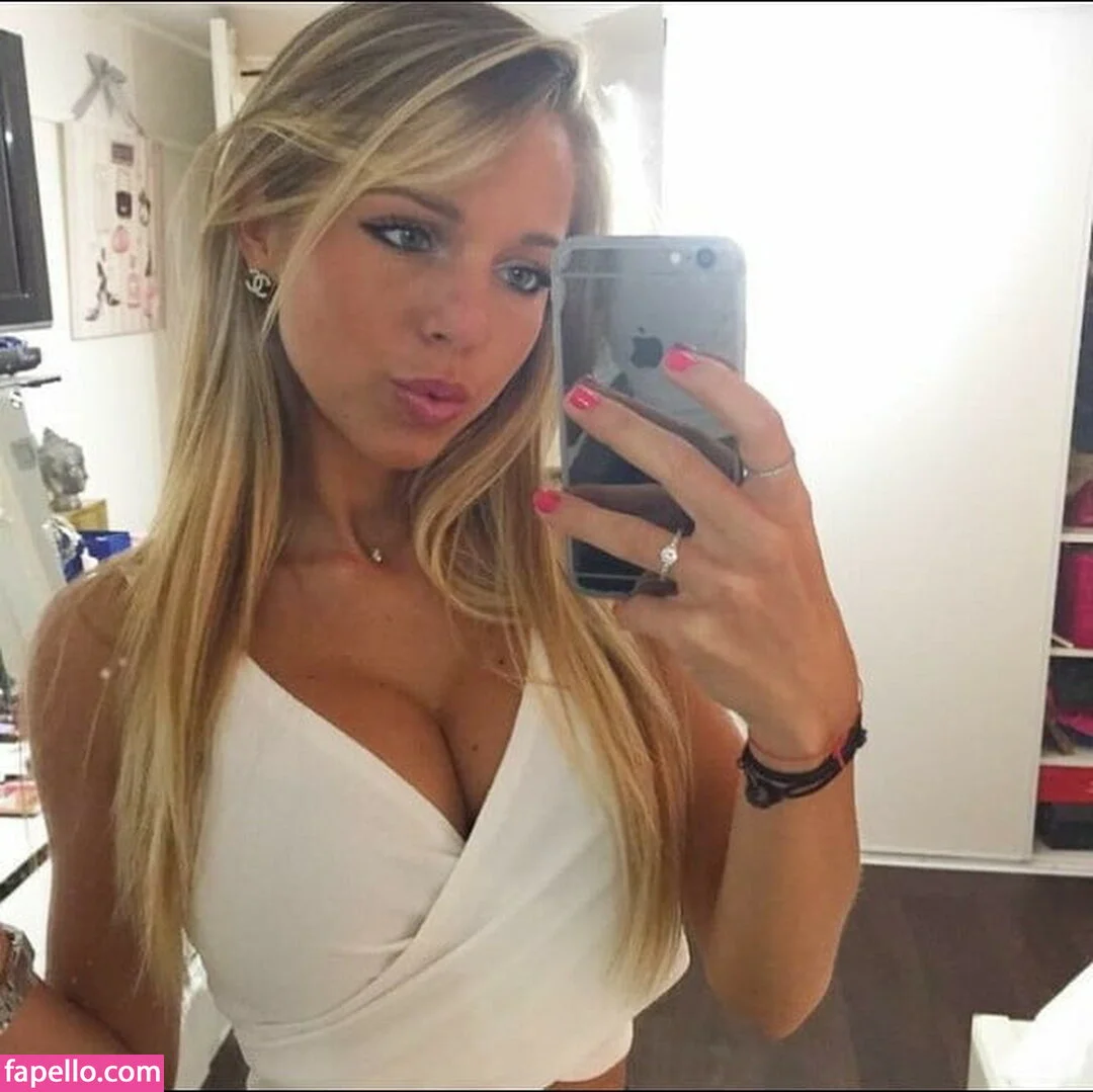 Maddy Burciaga Onlyfans Photo Gallery 