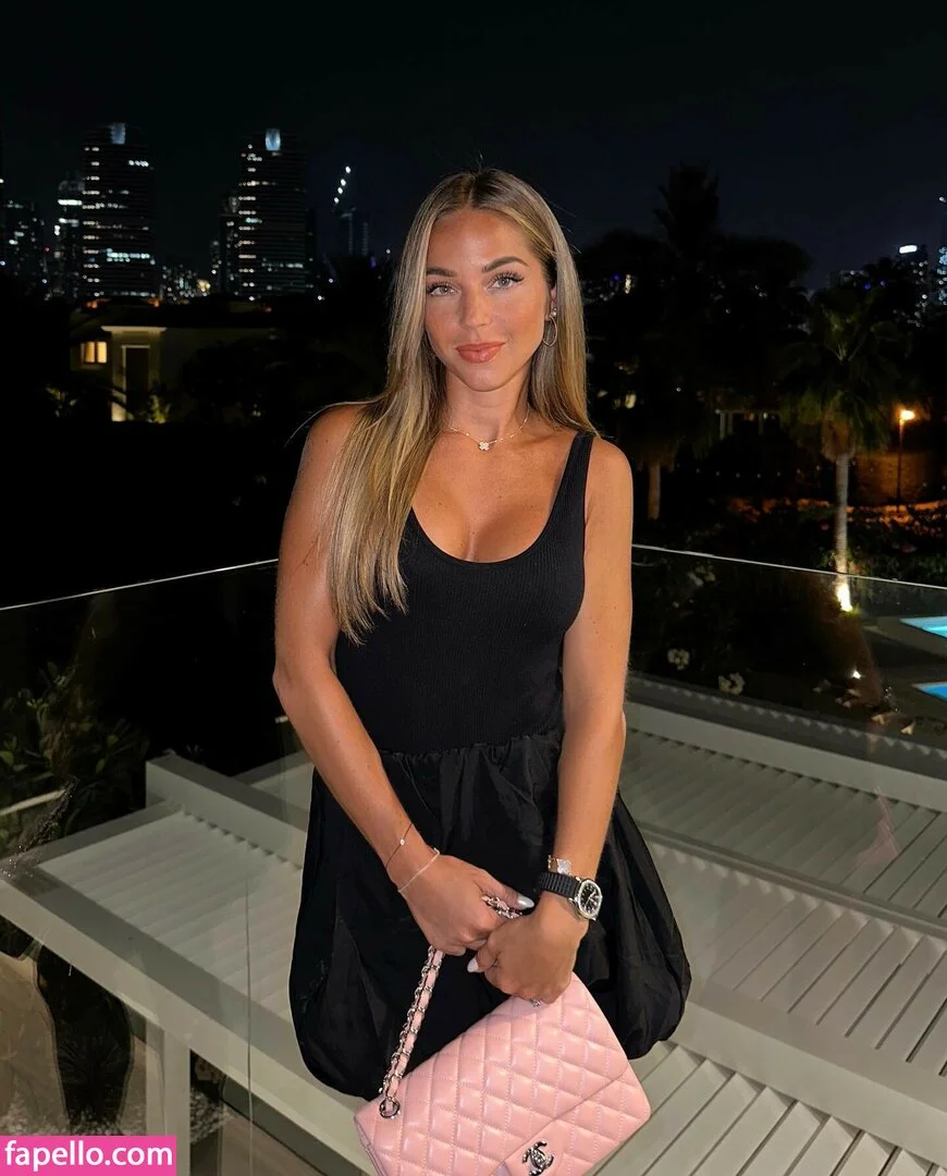 Maddy Burciaga Onlyfans Photo Gallery 